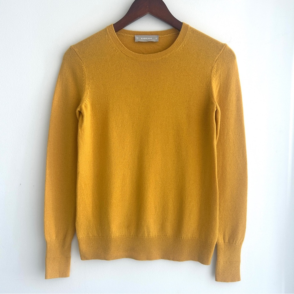 Everlane women cashmere sweater